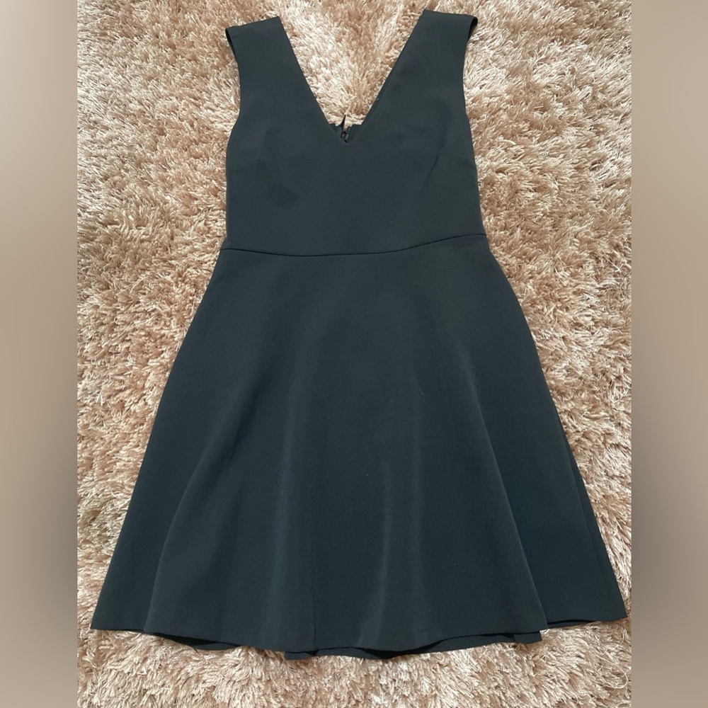 Zara Woman Black Dress with Open Bow in the Back Size Large